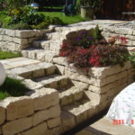 Garten- und Landschaftsbau Peter Oskar in Reithofen - Garten Aufbau Stein Blumen Treppe Terasse Weg
