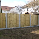 Garten- und Landschaftsbau Peter Oskar in Reithofen - Garten Sichtschutz Nachbar Holz Zaun